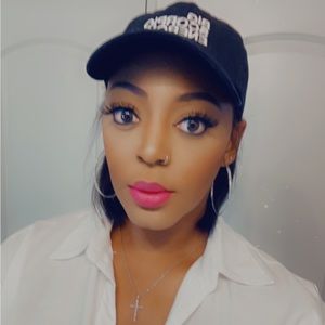 Meet your Posher, Robin